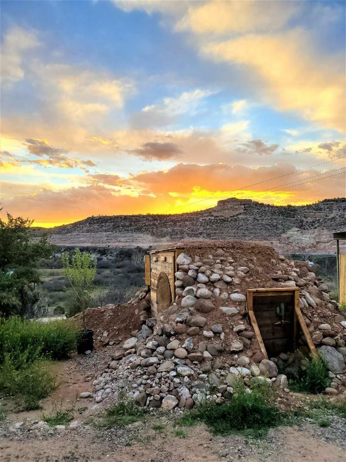 Hotel Cave, Yurt, Bubble And Other Glamping Adventures Sedona Exteriér fotografie